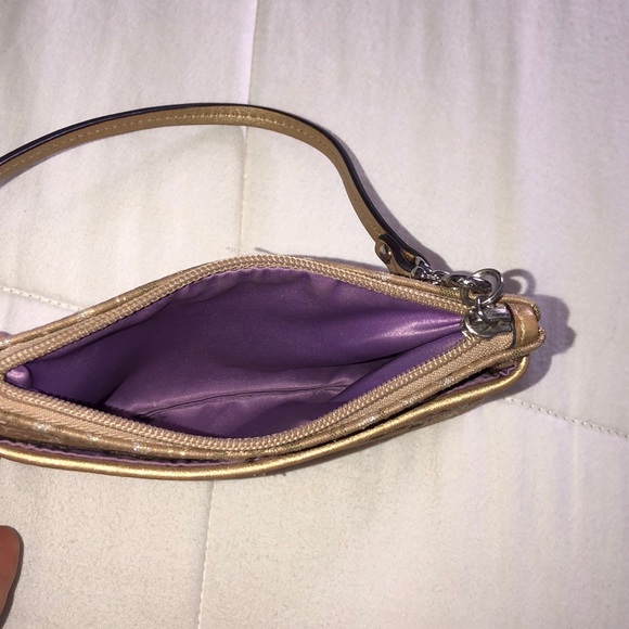 Coach Wristlet - Picture 3 of 4